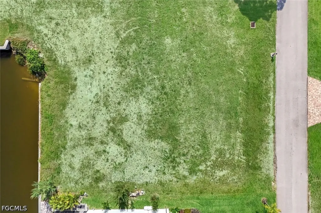 4204 NW 22nd Street Cape Coral FL 33993