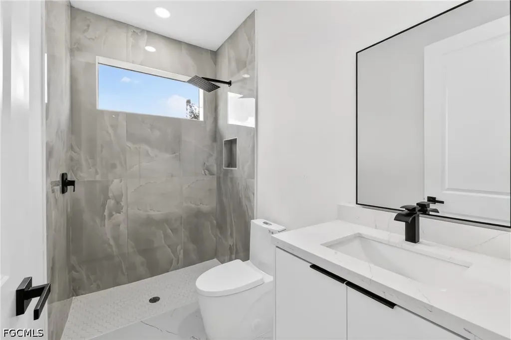1312 NE 5th Avenue Cape Coral FL 33909