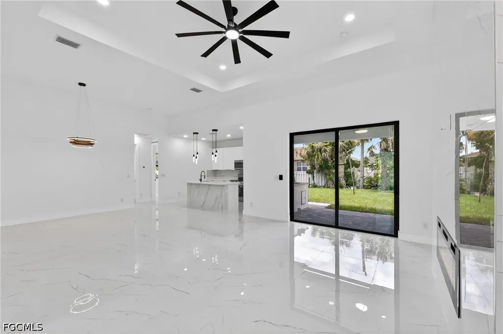 1312 NE 5th Avenue Cape Coral FL 33909