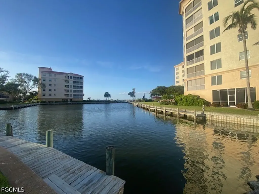 15160 Harbour Isle Drive Fort Myers FL 33908