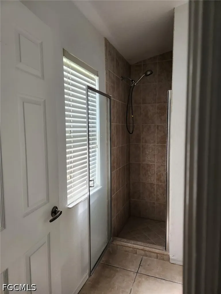 544 SE 7th Street Cape Coral FL 33990