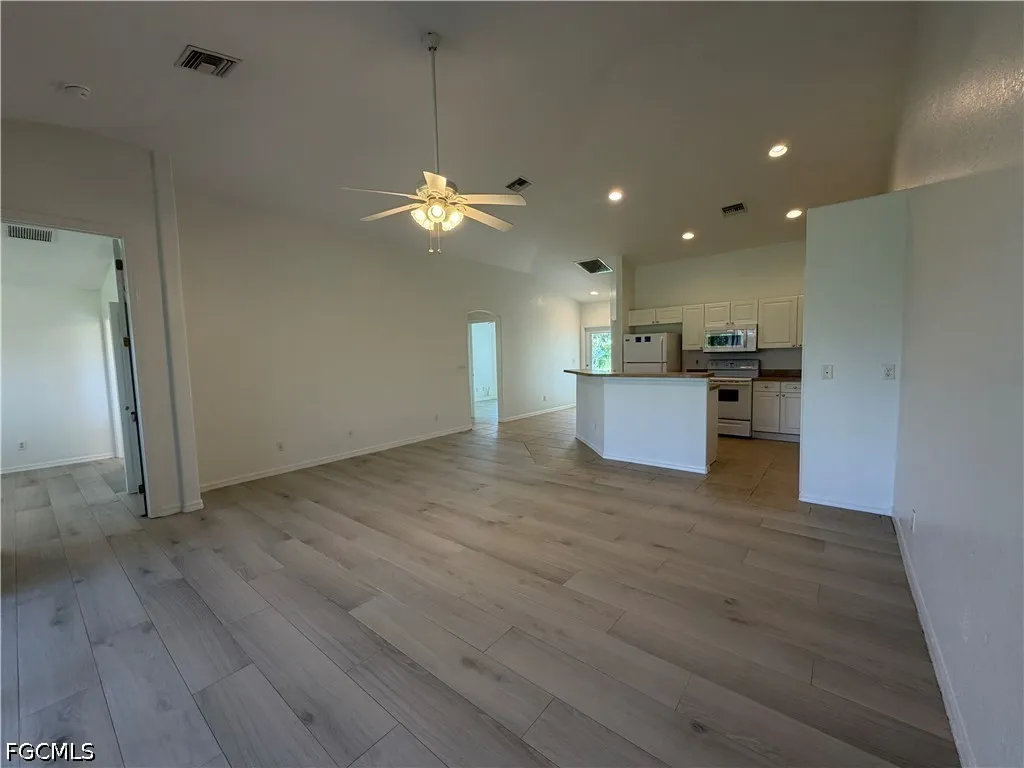 544 SE 7th Street Cape Coral FL 33990