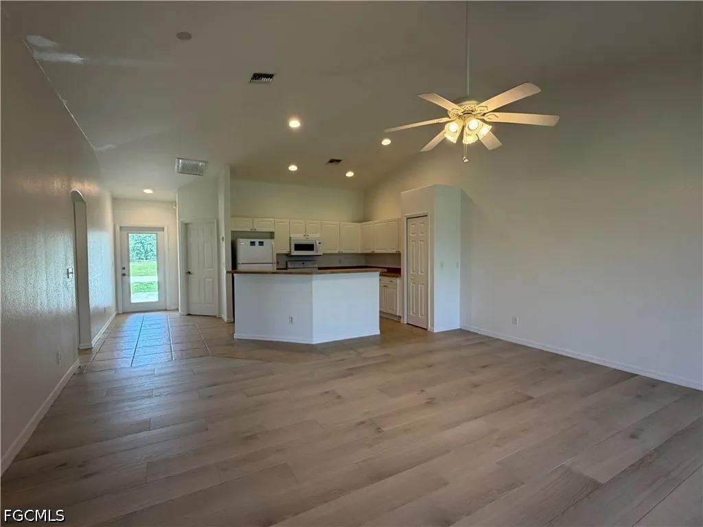 544 SE 7th Street Cape Coral FL 33990