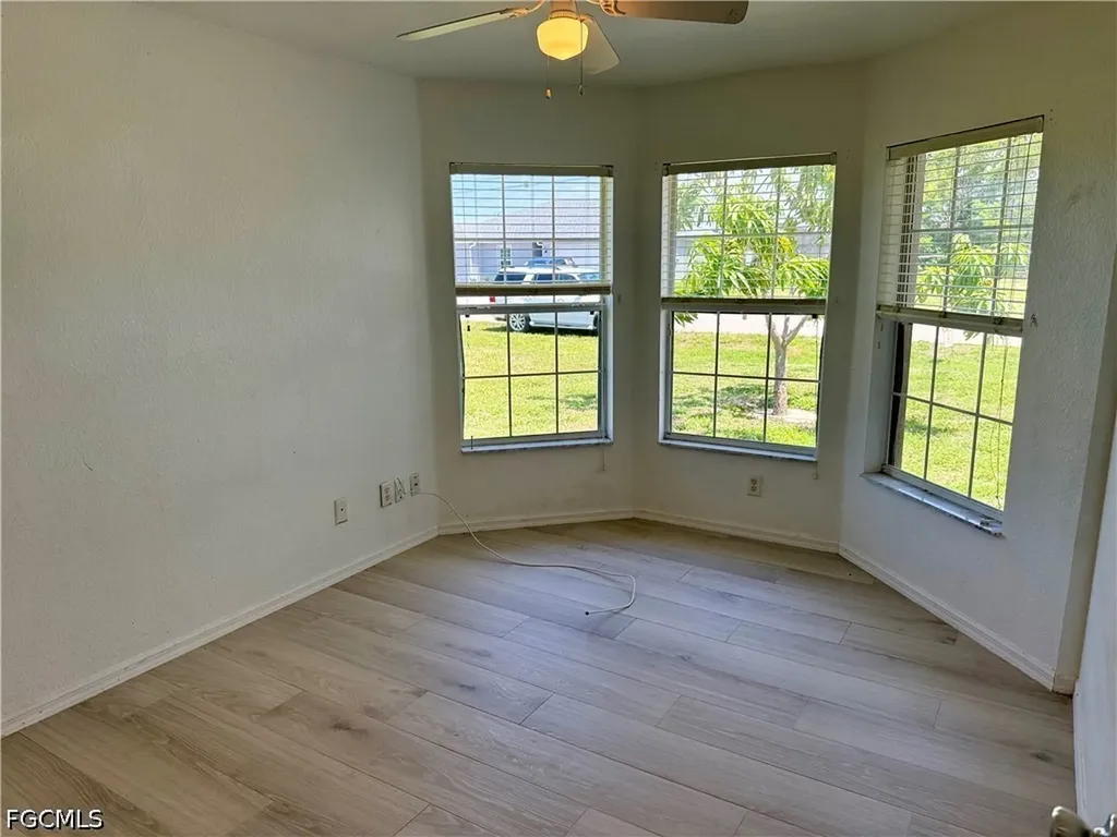 544 SE 7th Street Cape Coral FL 33990