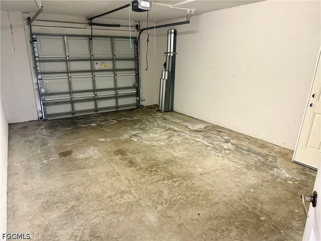 544 SE 7th Street Cape Coral FL 33990