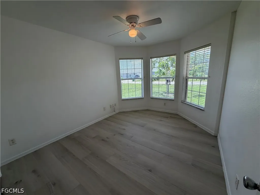 544 SE 7th Street Cape Coral FL 33990