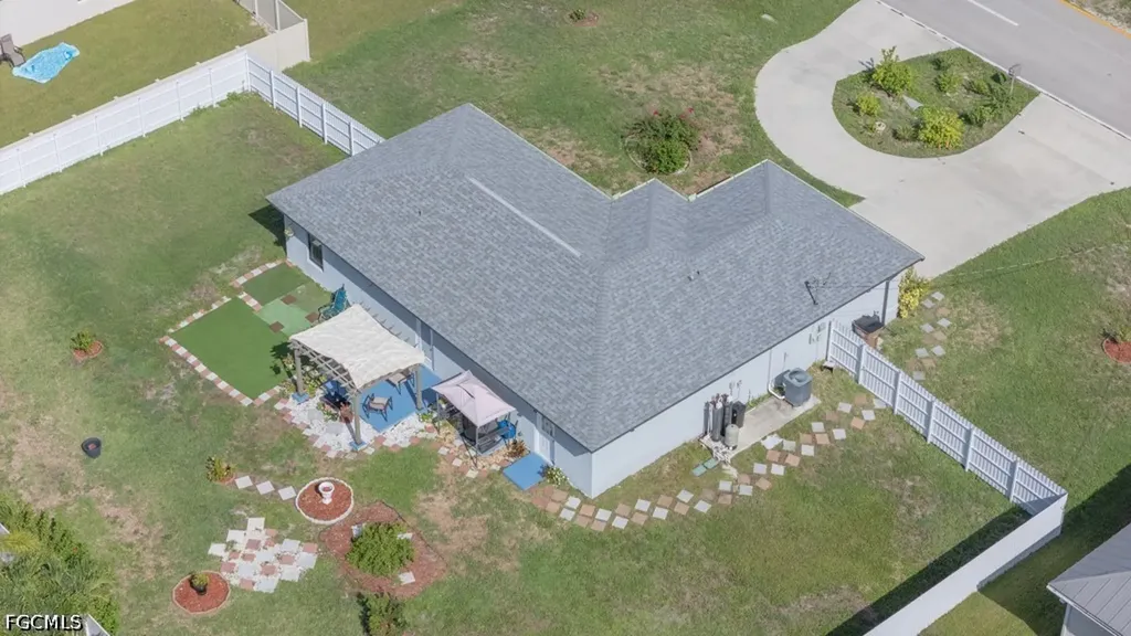 520 Wilmington Parkway Cape Coral FL 33993