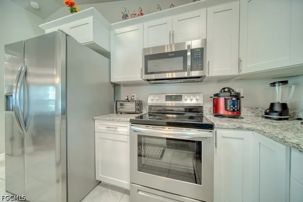 520 Wilmington Parkway Cape Coral FL 33993