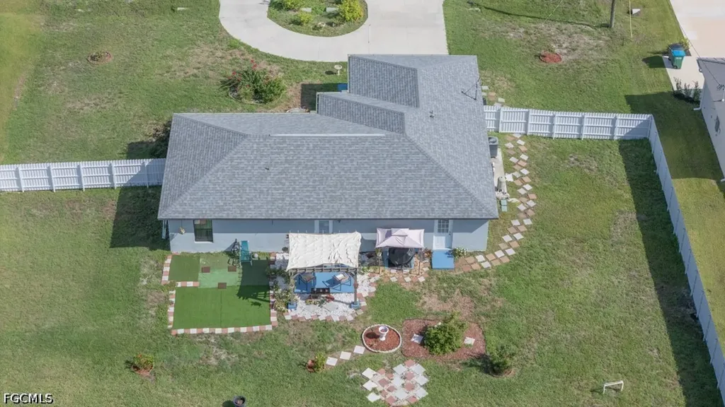 520 Wilmington Parkway Cape Coral FL 33993