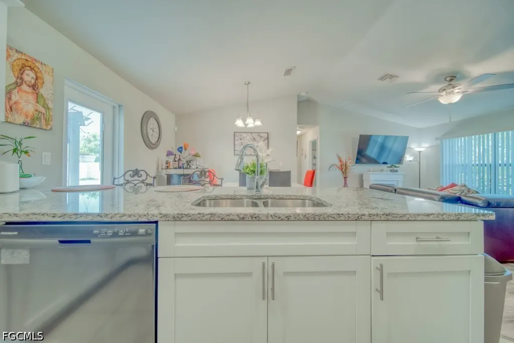 520 Wilmington Parkway Cape Coral FL 33993