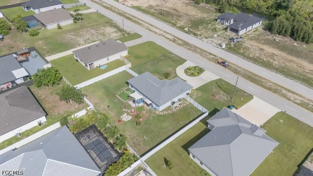 520 Wilmington Parkway Cape Coral FL 33993
