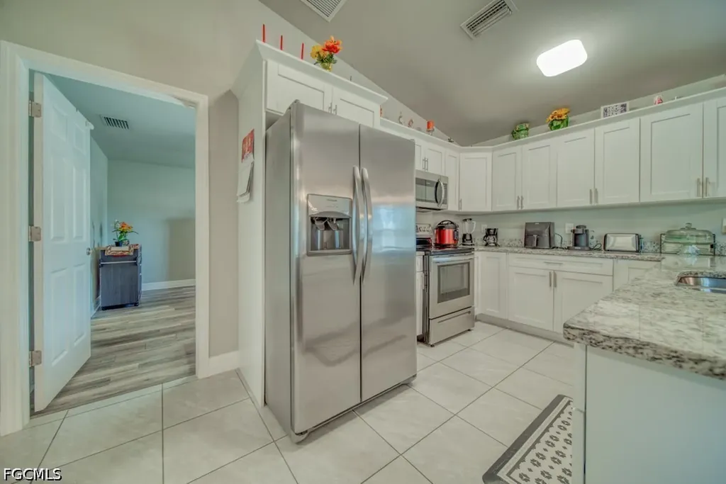 520 Wilmington Parkway Cape Coral FL 33993