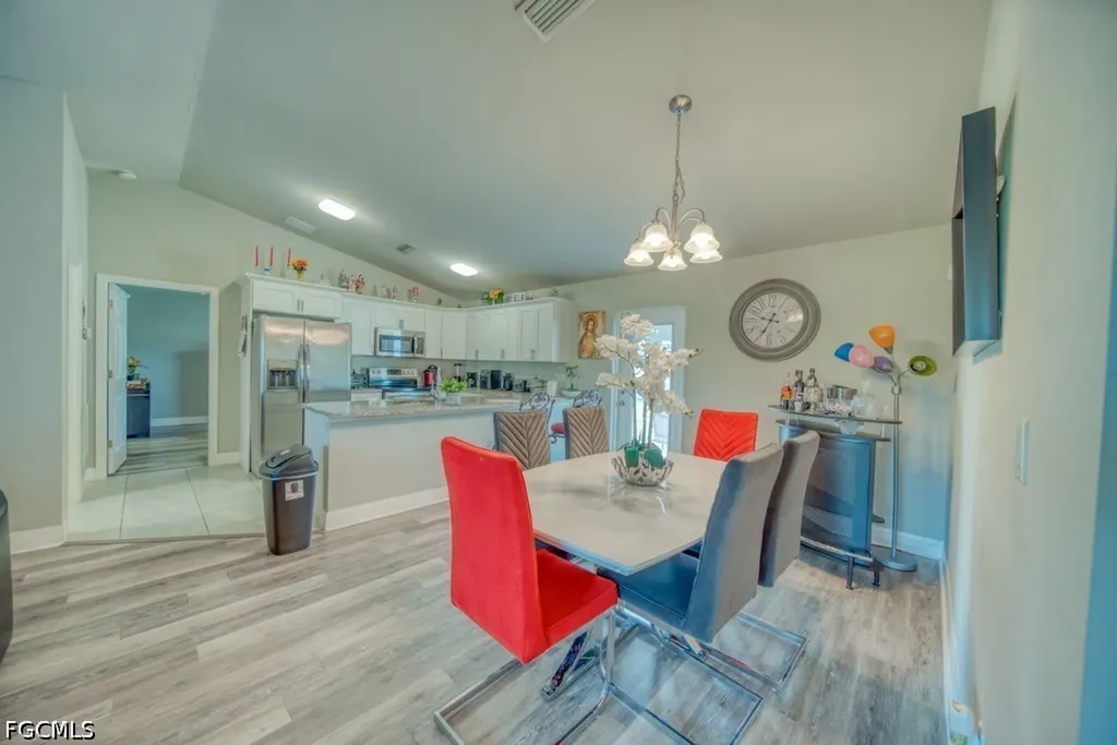 520 Wilmington Parkway Cape Coral FL 33993