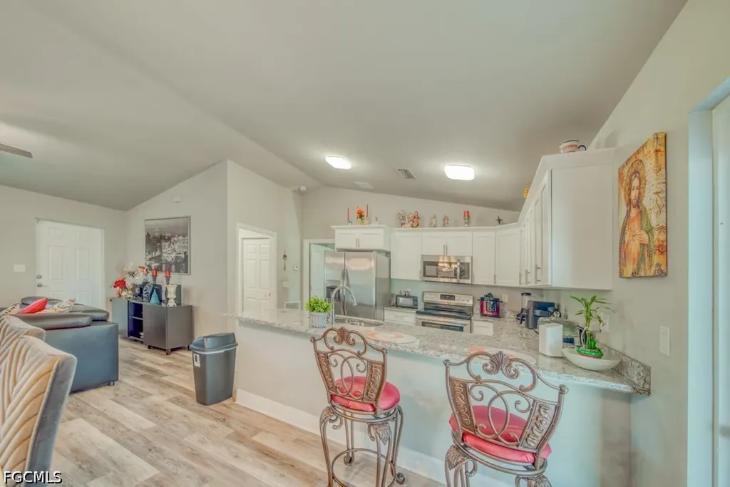 520 Wilmington Parkway Cape Coral FL 33993