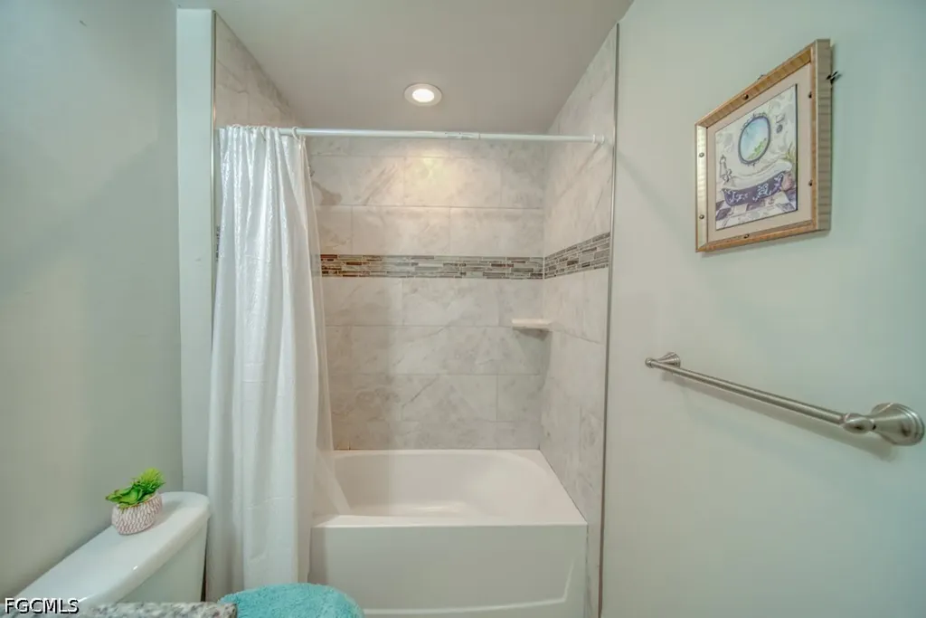 520 Wilmington Parkway Cape Coral FL 33993
