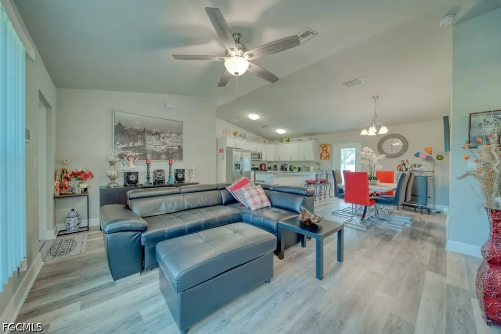 520 Wilmington Parkway Cape Coral FL 33993