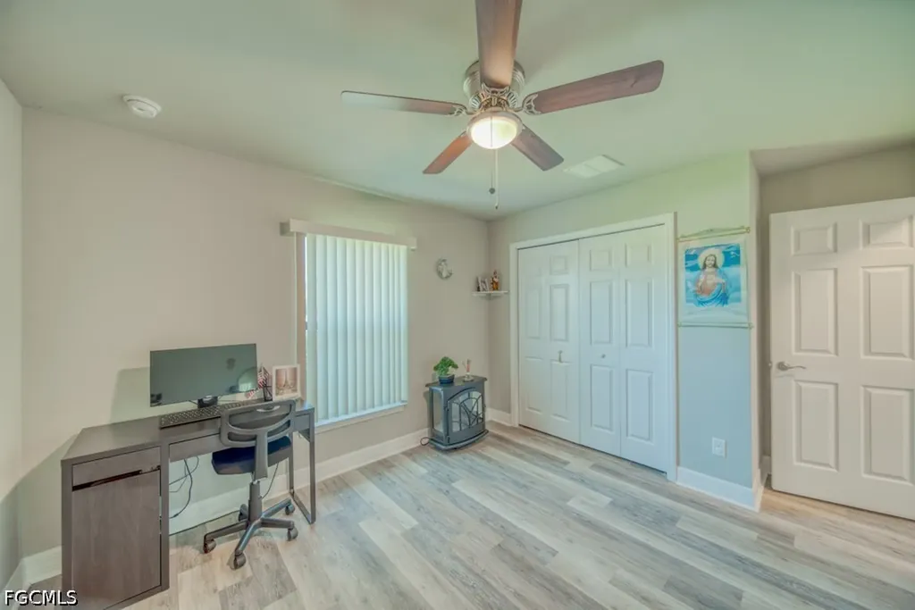 520 Wilmington Parkway Cape Coral FL 33993