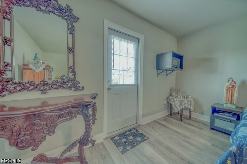 520 Wilmington Parkway Cape Coral FL 33993