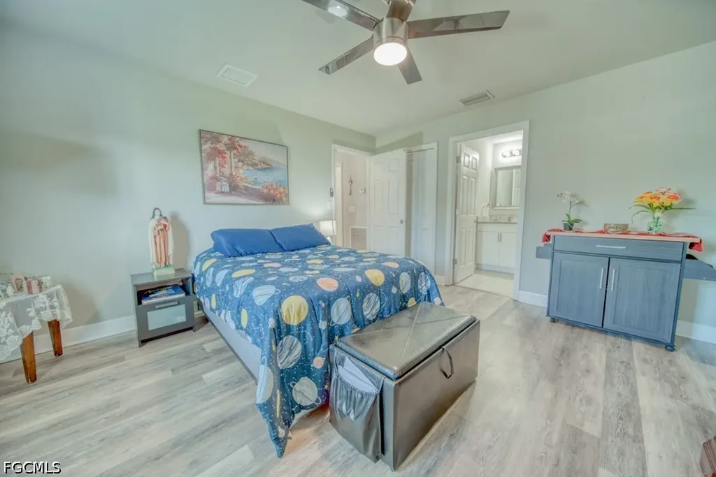 520 Wilmington Parkway Cape Coral FL 33993