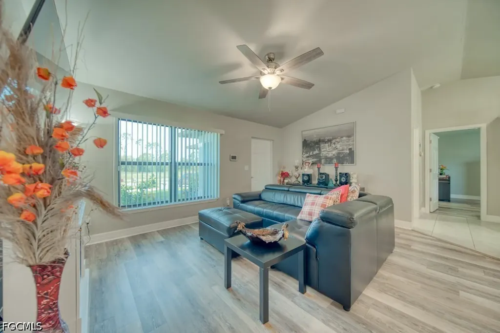 520 Wilmington Parkway Cape Coral FL 33993