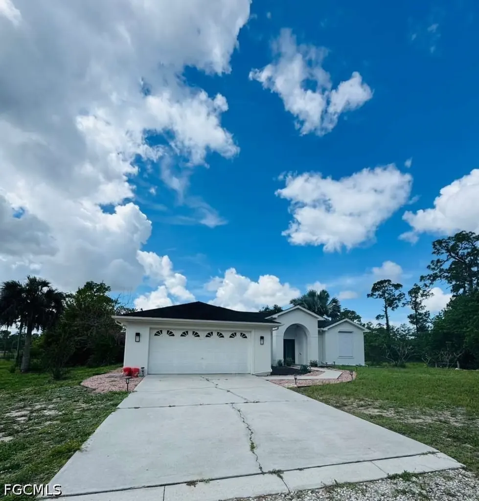 2224 Wellington Avenue Alva FL 33920