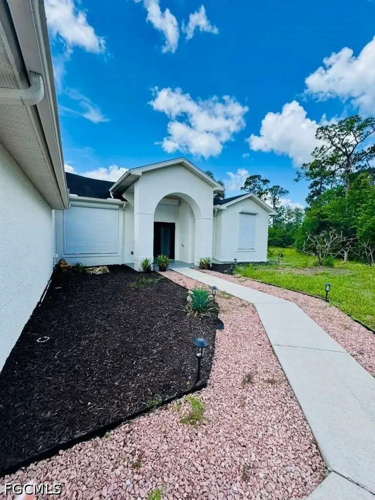 2224 Wellington Avenue Alva FL 33920