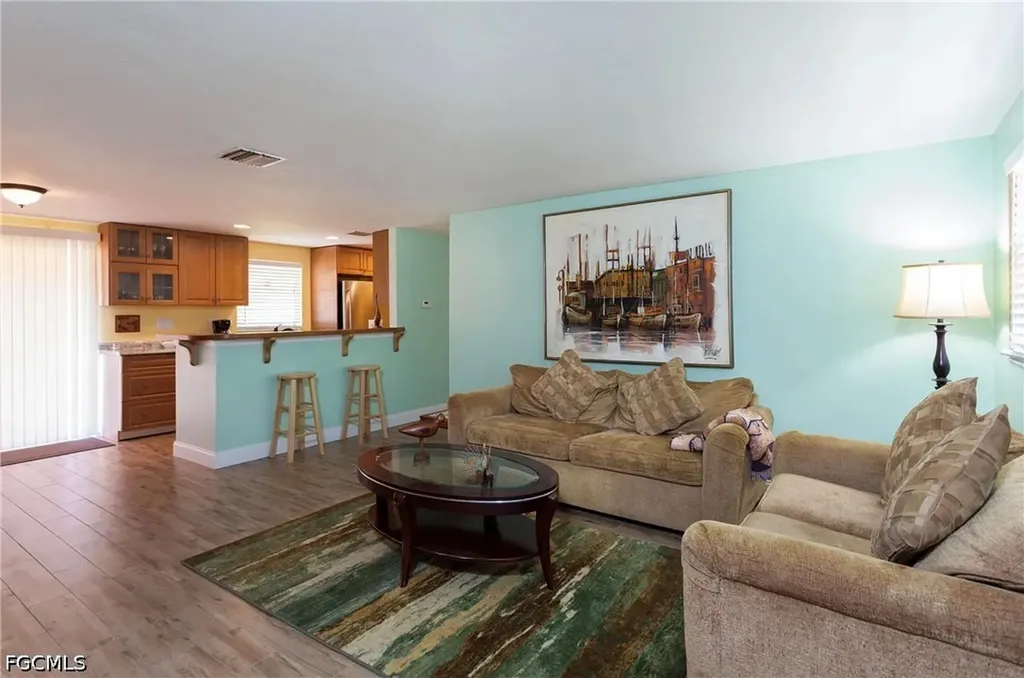 11093 Kelly Road Fort Myers FL 33908