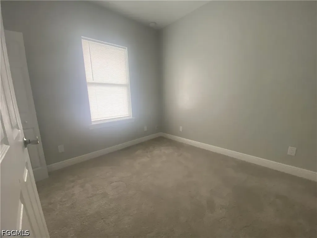 13832 1st Street Fort Myers FL 33905