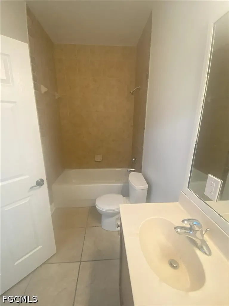 13832 1st Street Fort Myers FL 33905