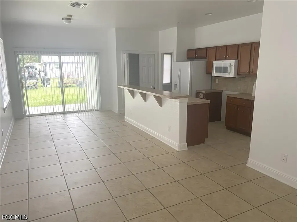 13832 1st Street Fort Myers FL 33905
