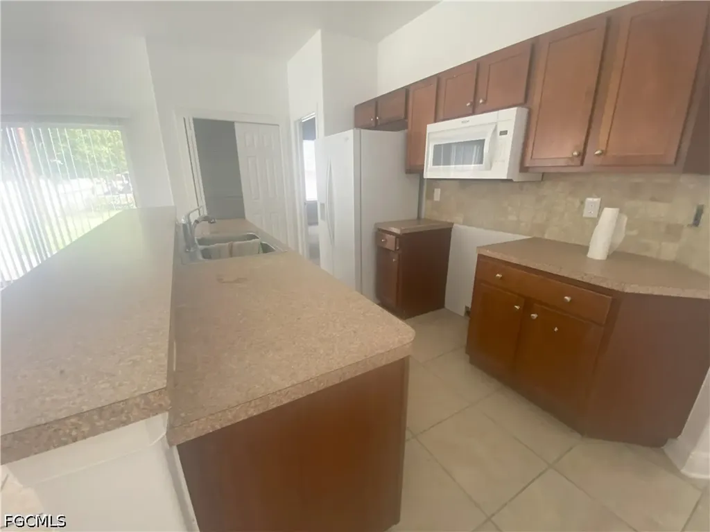 13832 1st Street Fort Myers FL 33905