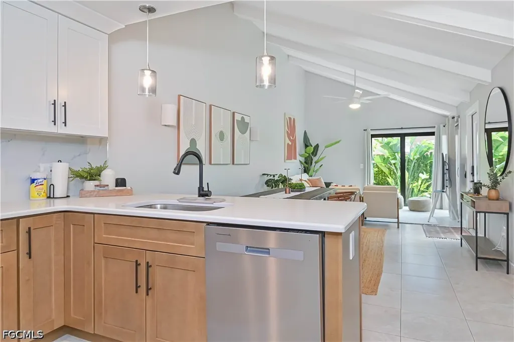 6386 Royal Woods Drive Fort Myers FL 33908