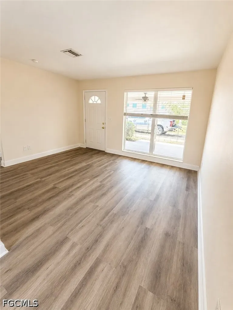 4014 SE 19th Place Cape Coral FL 33904