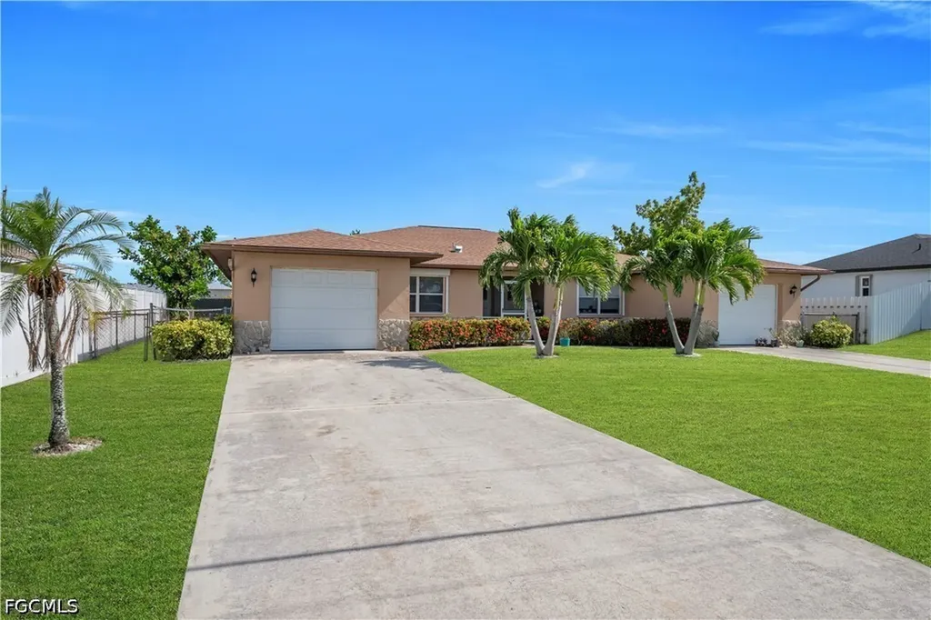 836 Trafalgar Parkway Cape Coral FL 33991