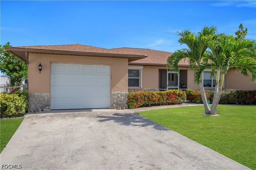 836 Trafalgar Parkway Cape Coral FL 33991