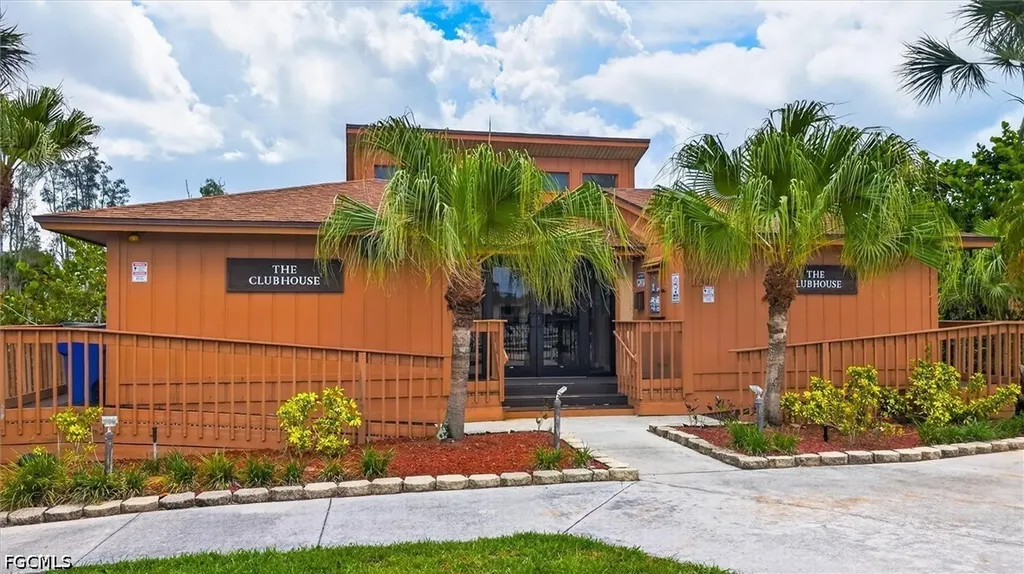 6315 Royal Woods Drive Fort Myers FL 33908