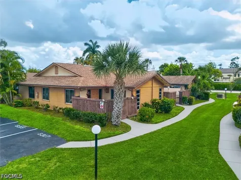 6315 Royal Woods Drive Fort Myers FL 33908