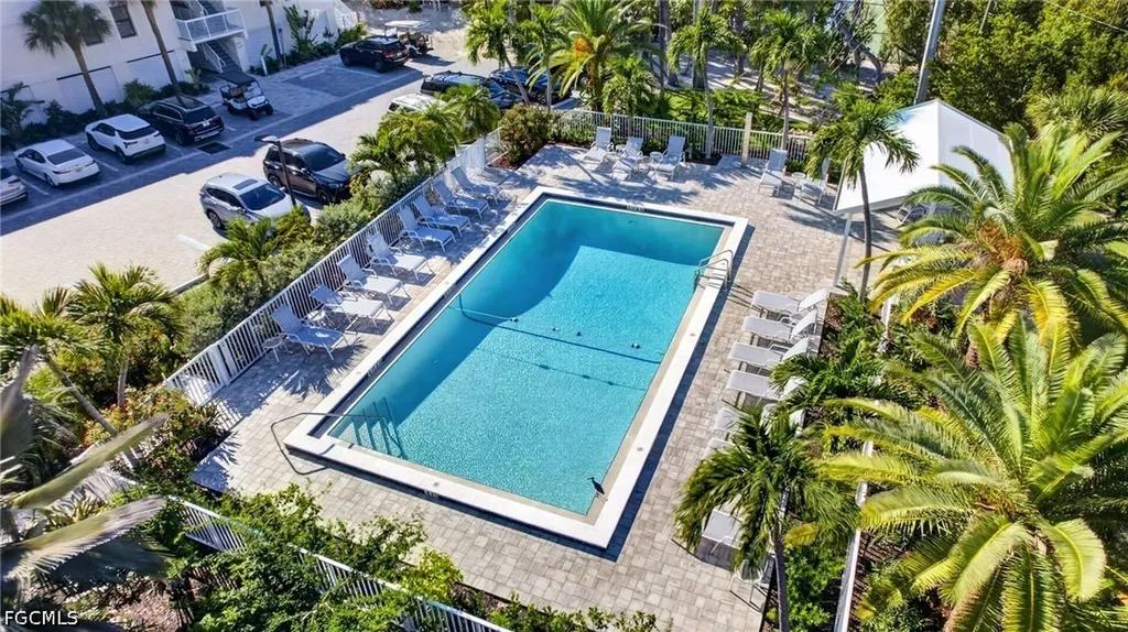 2125 Gulf Beach Villas Captiva FL 33924