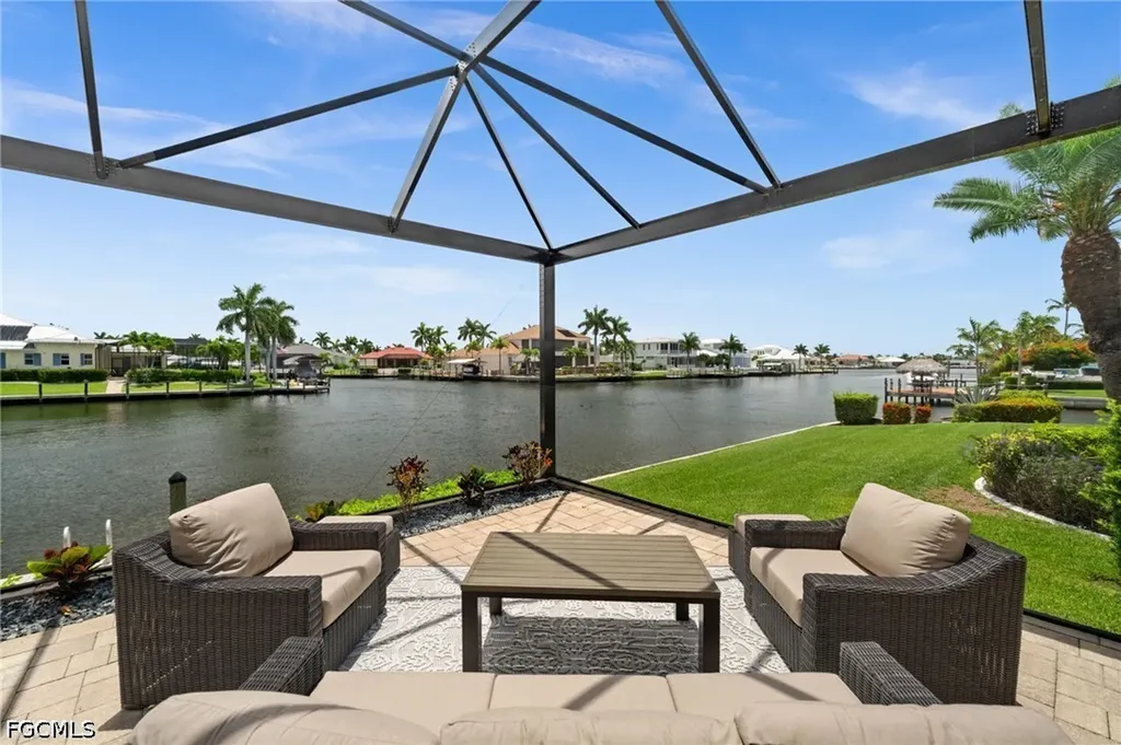 105 SW 52nd Street Cape Coral FL 33914