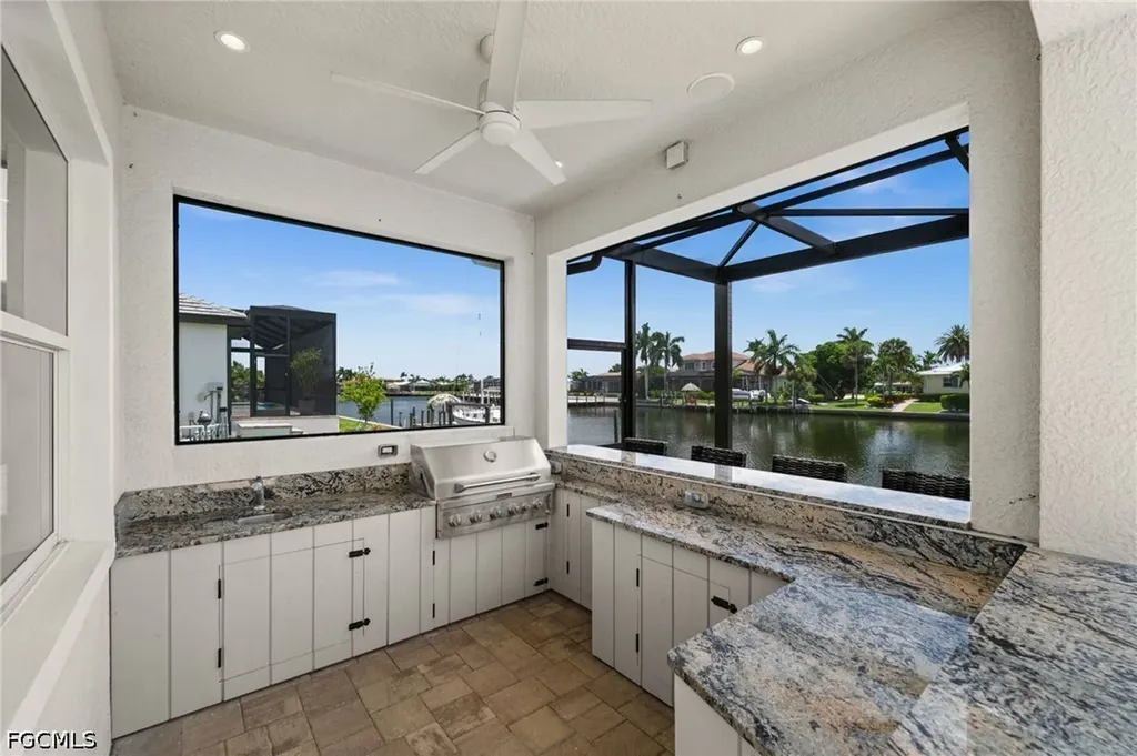 105 SW 52nd Street Cape Coral FL 33914