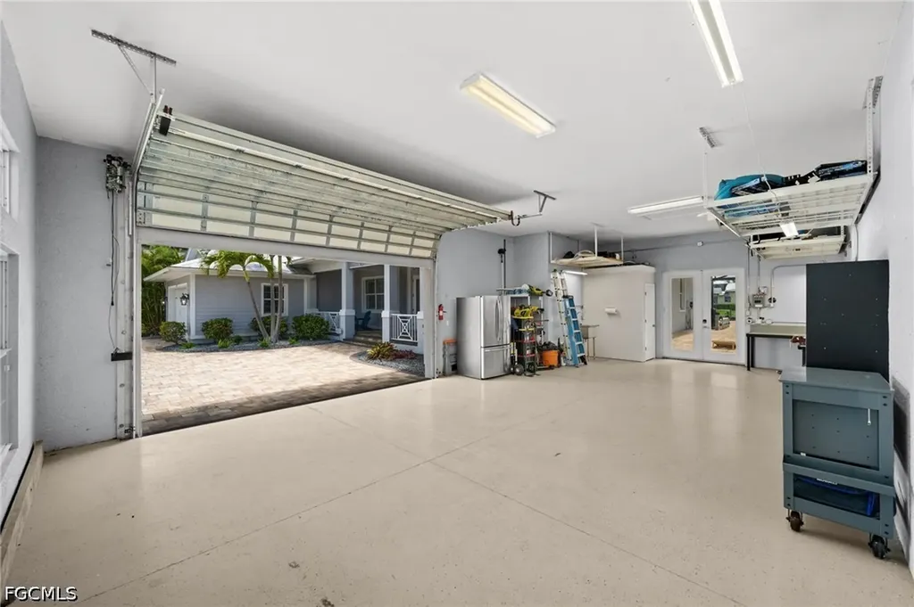 105 SW 52nd Street Cape Coral FL 33914