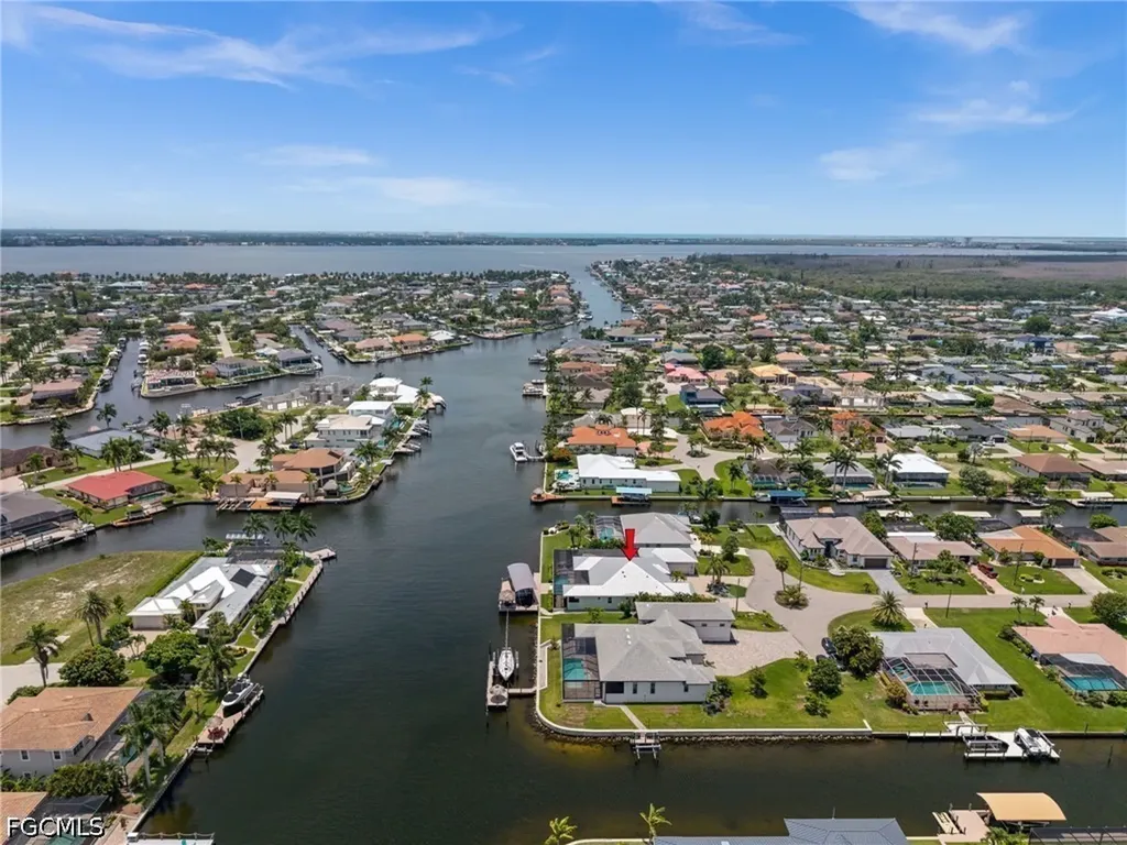 105 SW 52nd Street Cape Coral FL 33914
