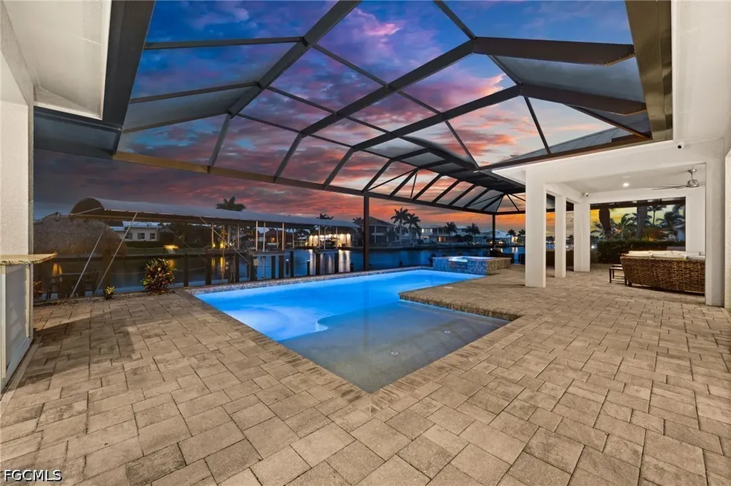 105 SW 52nd Street Cape Coral FL 33914
