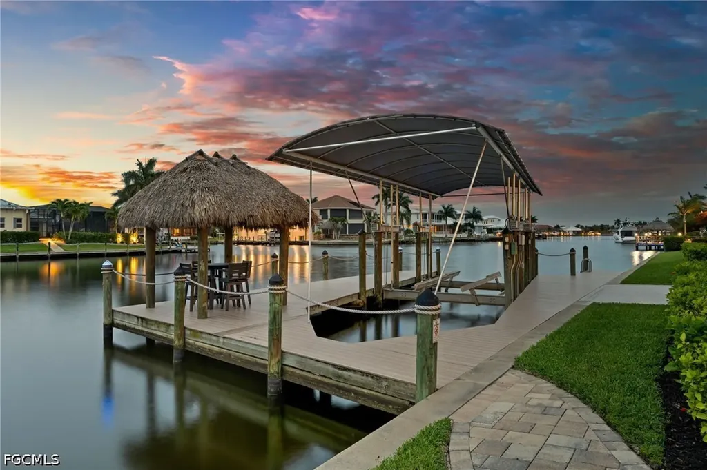 105 SW 52nd Street Cape Coral FL 33914