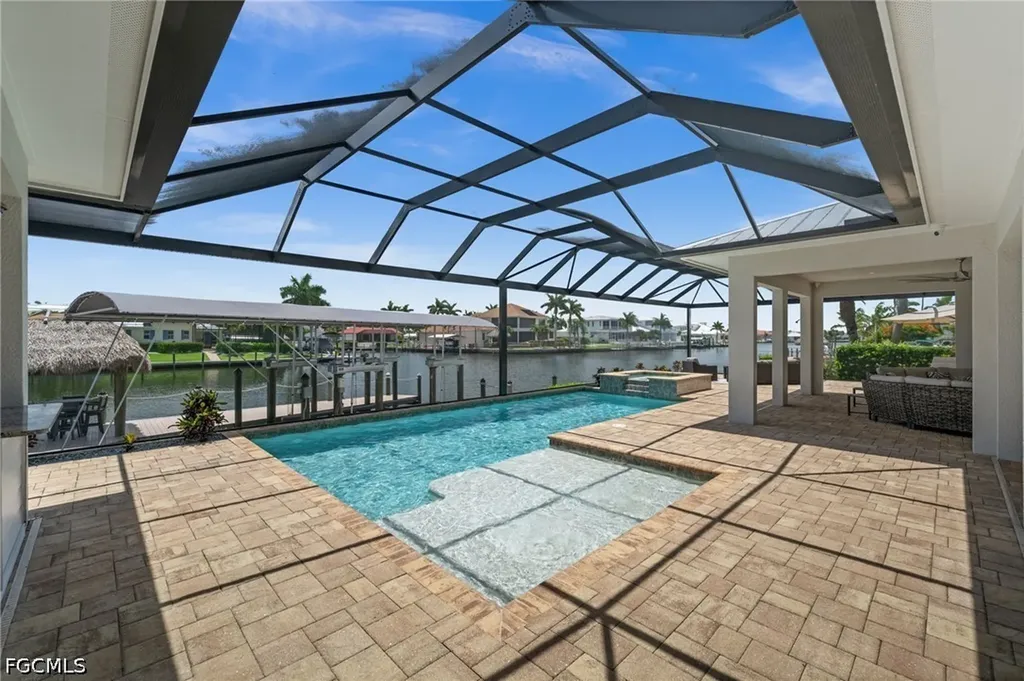 105 SW 52nd Street Cape Coral FL 33914