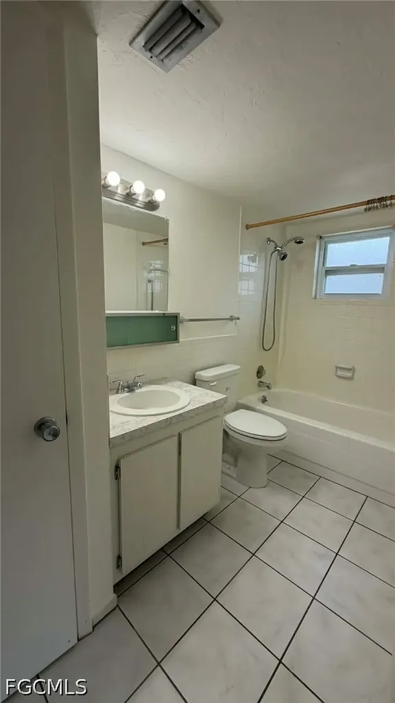 2828 Jackson Street Fort Myers FL 33901