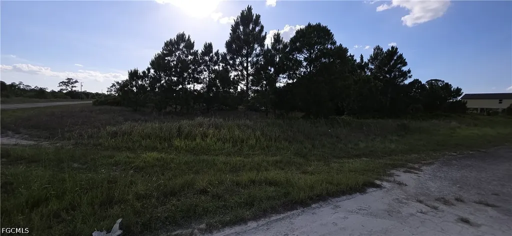 660 Muldoon Avenue S Lehigh Acres FL 33974