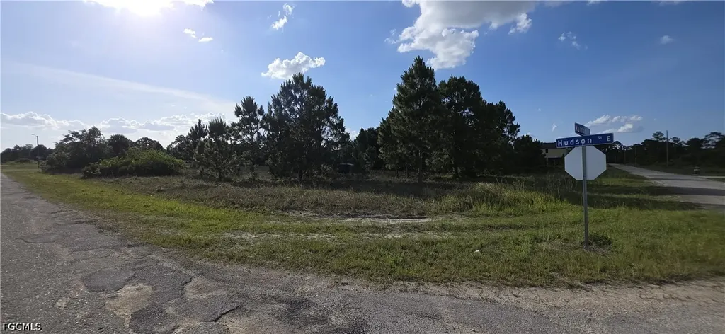 660 Muldoon Avenue S Lehigh Acres FL 33974