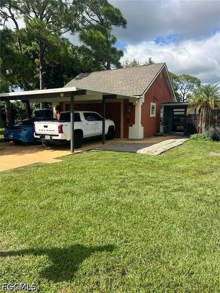 3914 4th Street W Lehigh Acres FL 33971