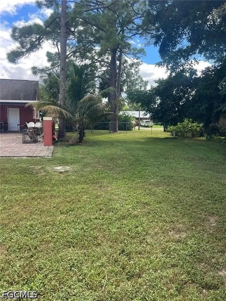 3914 4th Street W Lehigh Acres FL 33971